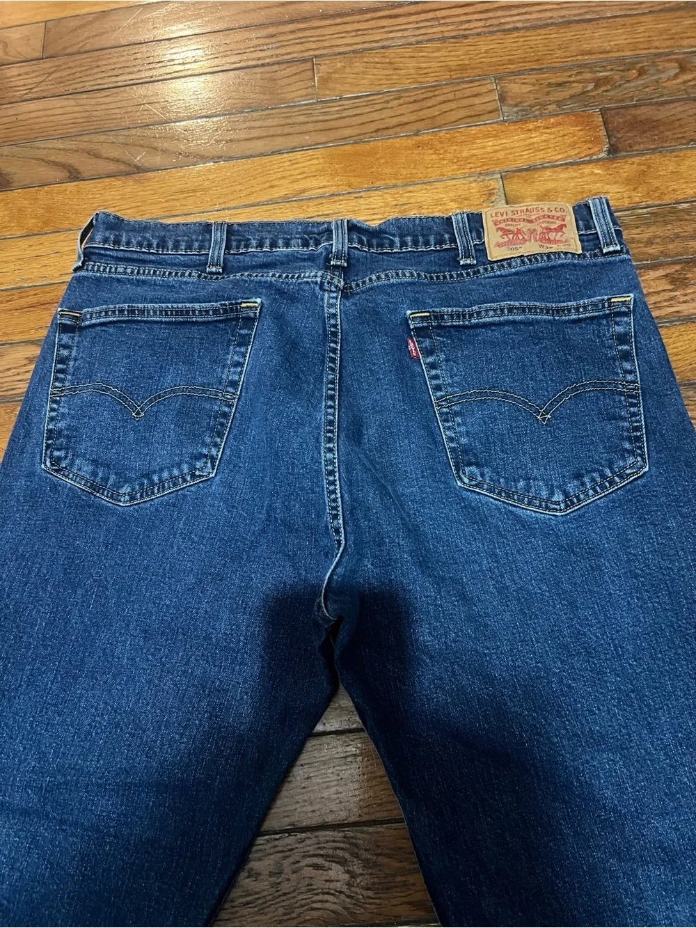 Levi's 505 Men's Classic Dark Blue Straight-Leg Jeans size 38x29